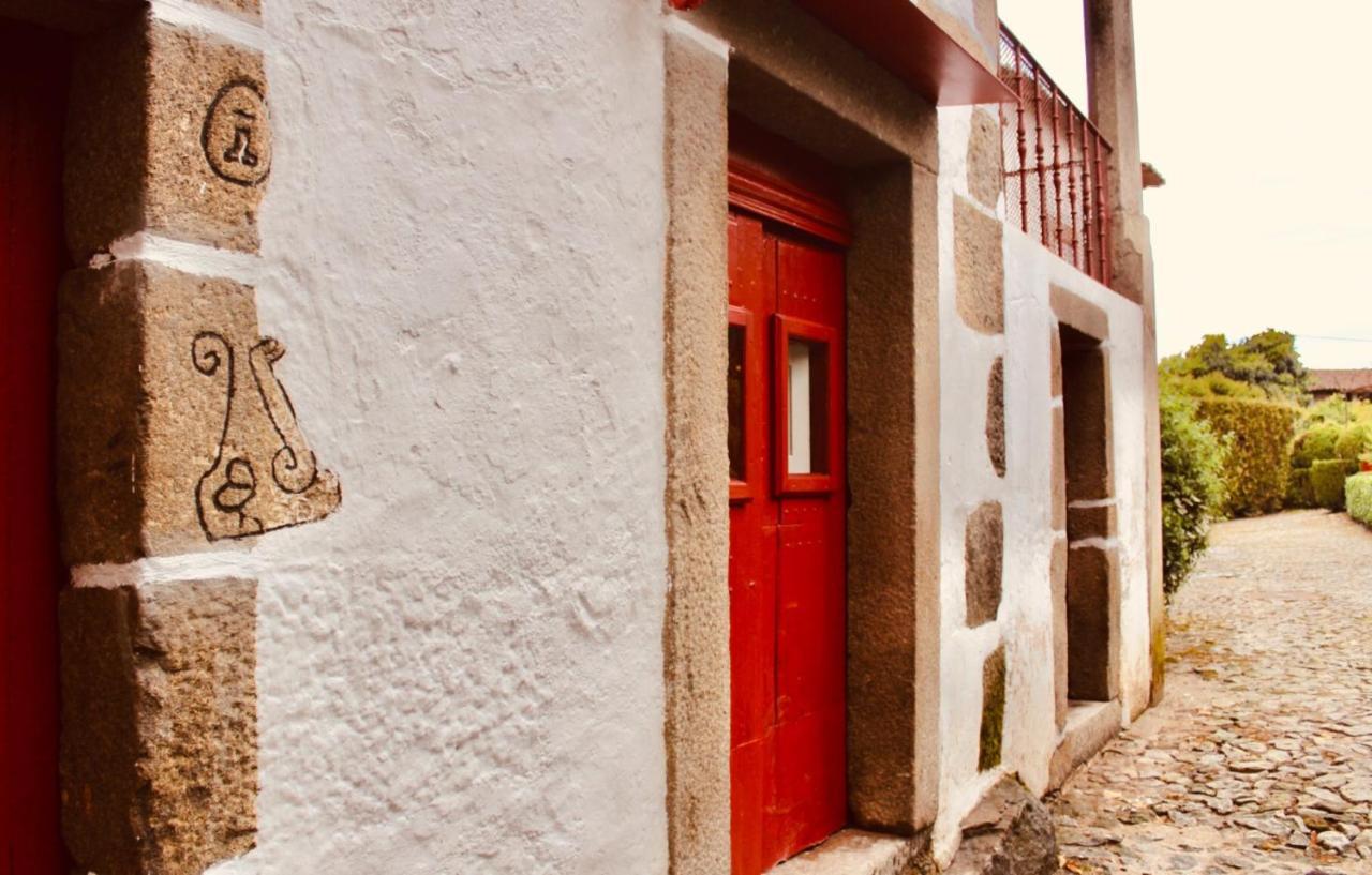 Quinta da Maínha Solar ALojamento local com piscina privada em Braga Exterior foto
