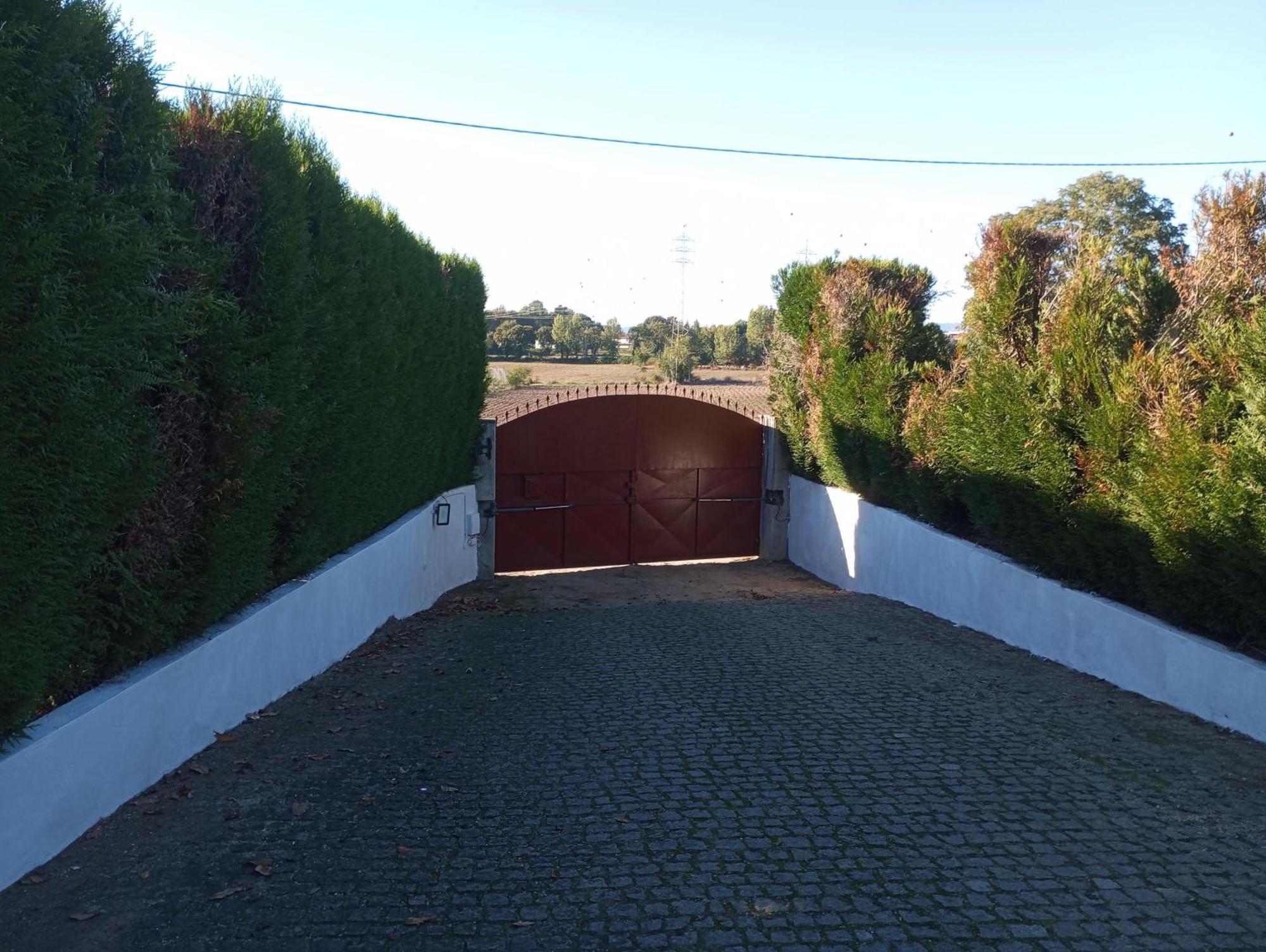 Quinta da Maínha Solar ALojamento local com piscina privada em Braga Exterior foto
